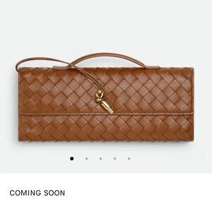 BOTTEGA VENETA ANDIAMO CLUTCH, COGNAC COLOR, BRAND NEW